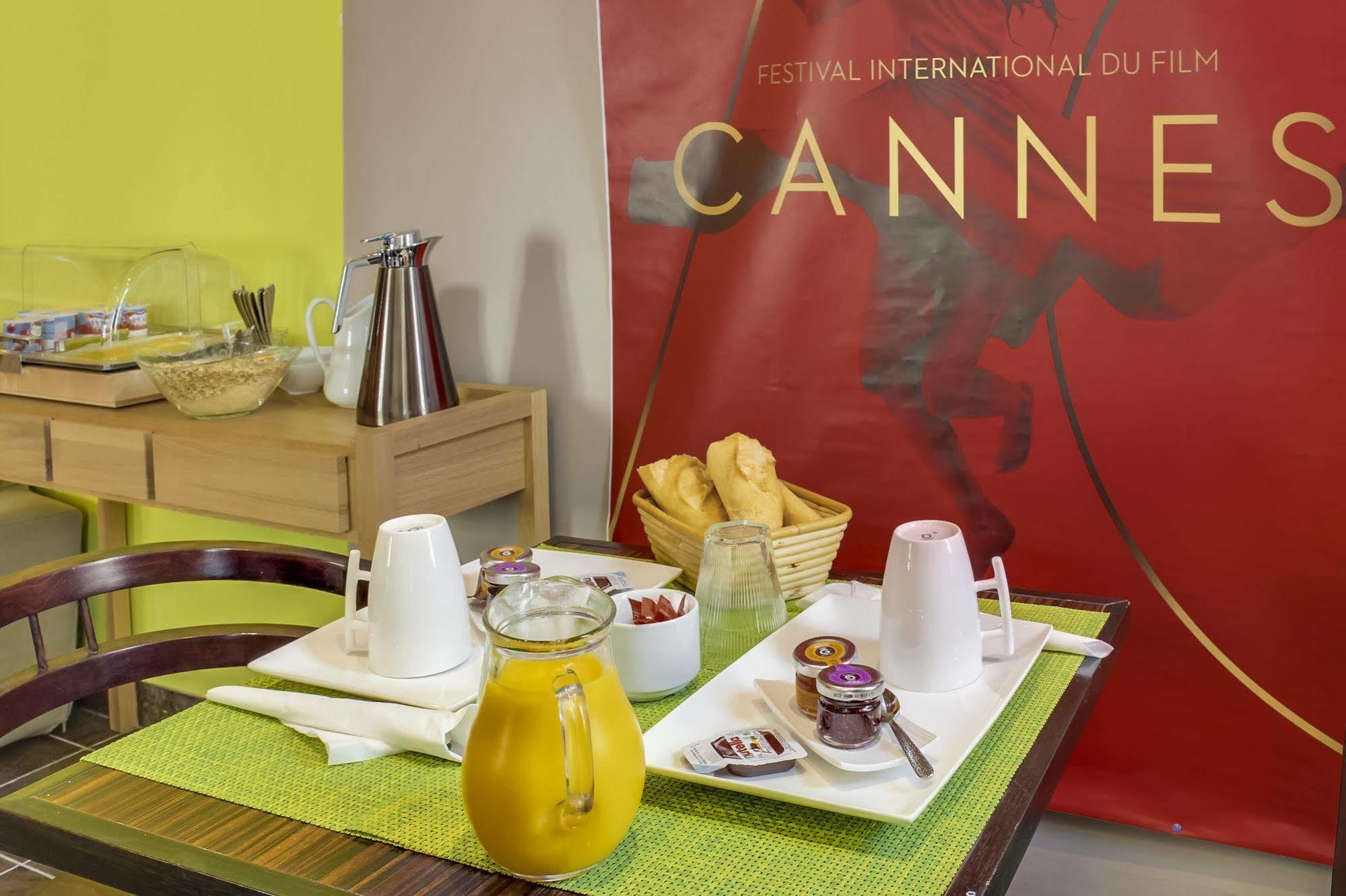 Hotel Le Mistral Cannes Exteriör bild