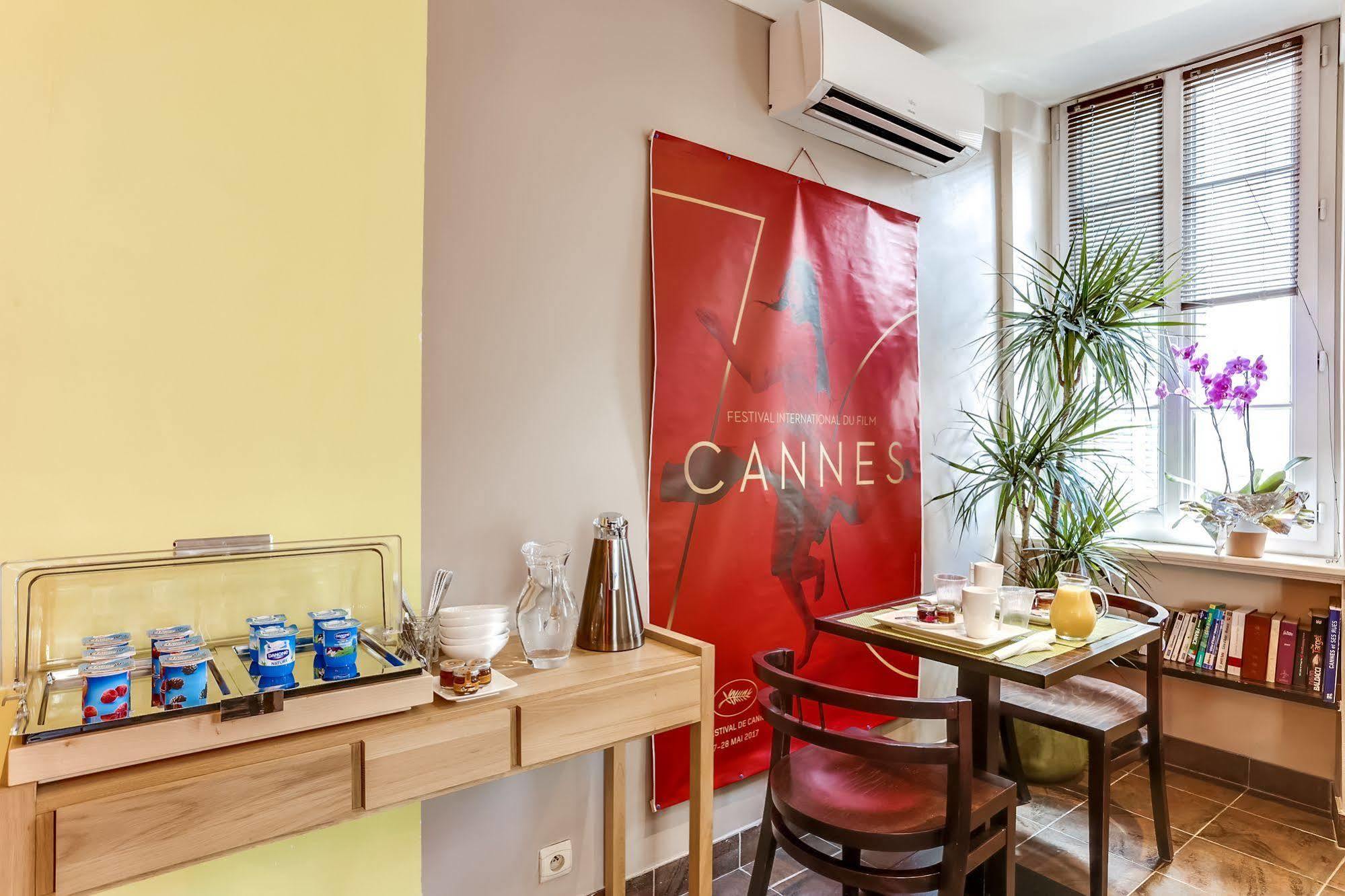 Hotel Le Mistral Cannes Exteriör bild